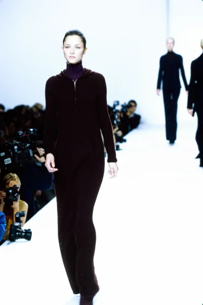 Look 13